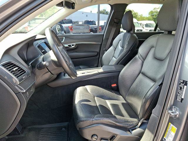 Used 2020 Volvo XC90 T6 Momentum w/ Protection Package Premier image 13