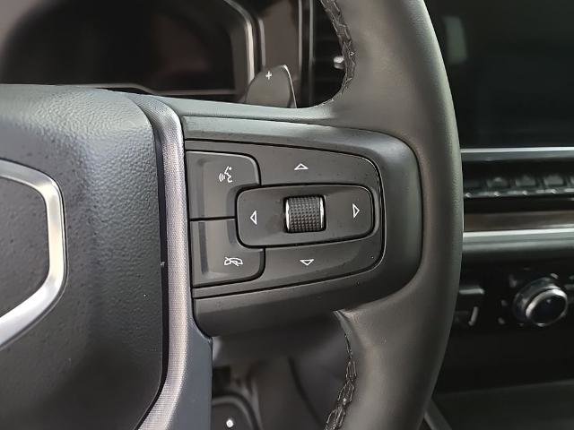 Used 2025 GMC Sierra 1500 SLT w/ SLT Convenience Package AWD/4WD image 18