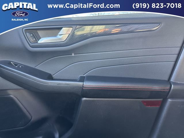 Certified 2023 Ford Escape ST-Line w/ Tech Pack #1 image 28