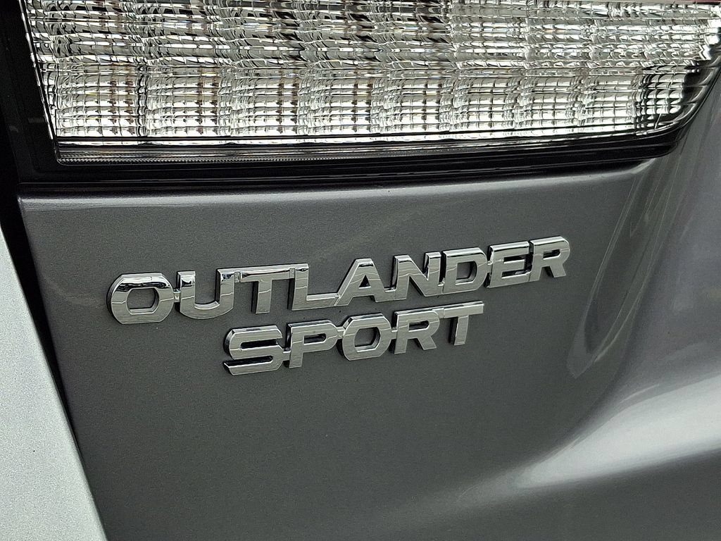 Used 2025 Mitsubishi Outlander Sport ES AWD/4WD image 34