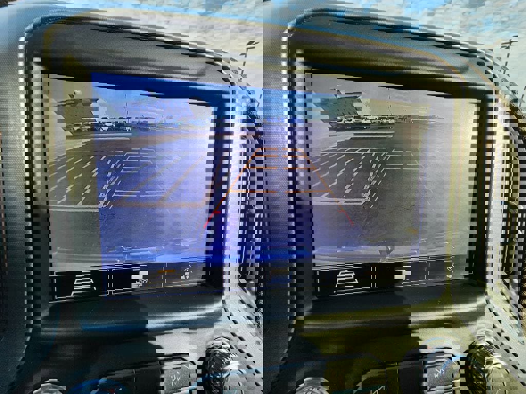 Used 2020 GMC Sierra 1500 SLT image 16