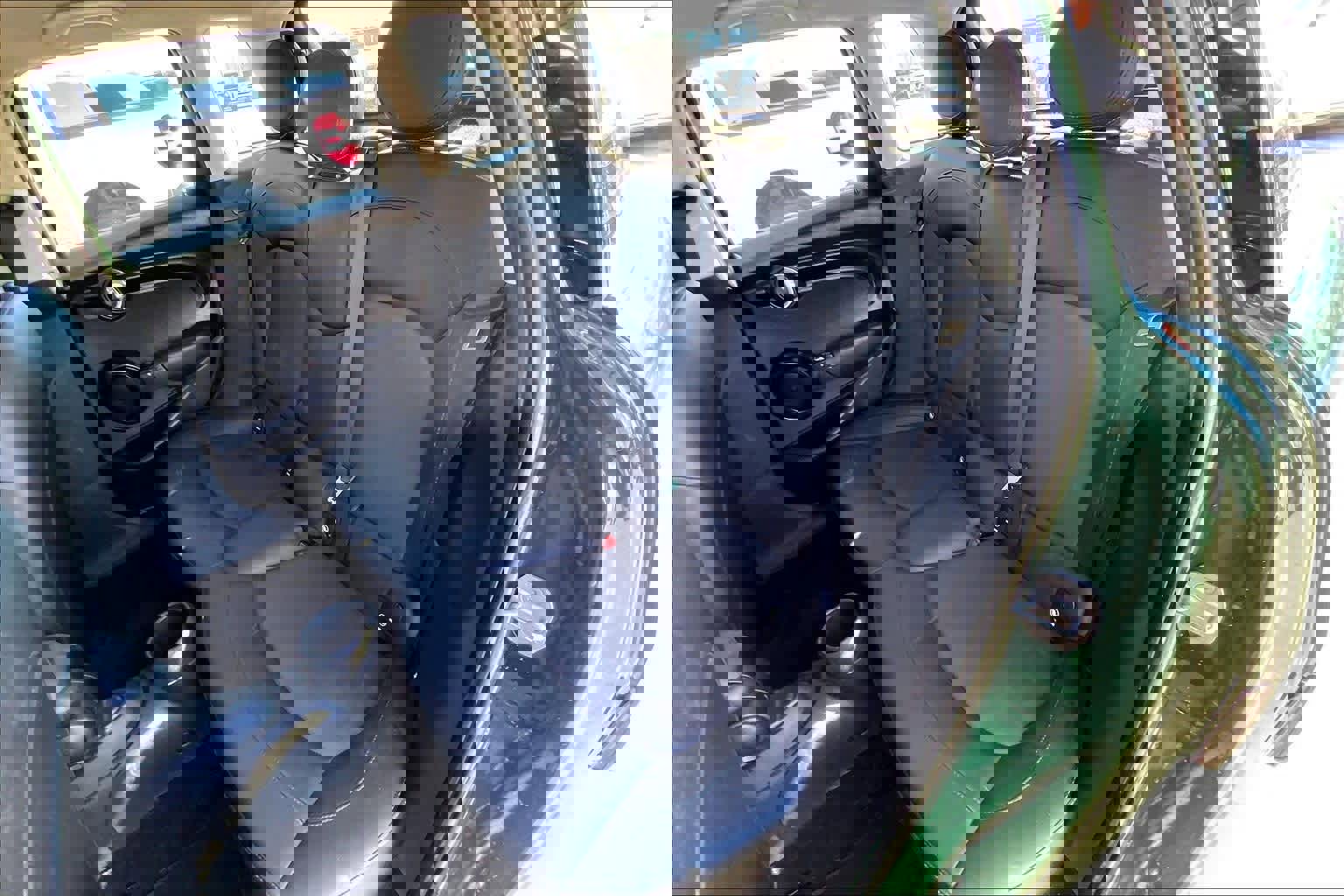 Used 2017 MINI Cooper 4-Door Hardtop image 29