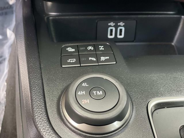 Certified 2023 Ford Ranger Lariat w/ Tremor Off-Road Package AWD/4WD image 19