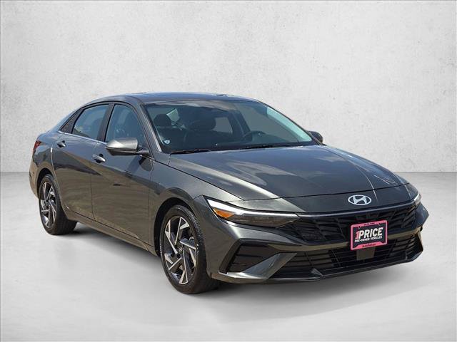 Used 2024 Hyundai Elantra Limited FWD image 3