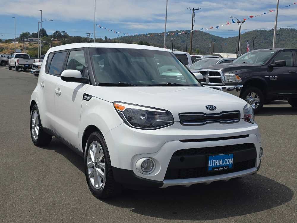 Used 2018 Kia Soul + FWD image 7