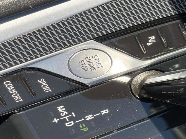 Used 2021 BMW X6 xDrive40i w/ M Sport Package image 15