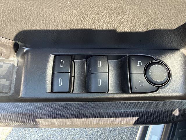 Used 2025 Chevrolet Colorado W/T w/ Advanced Trailering Package AWD/4WD image 23