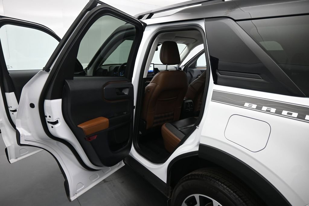 Certified 2024 Ford Bronco Sport Outer Banks w/ Topo Graphic Package AWD/4WD image 18