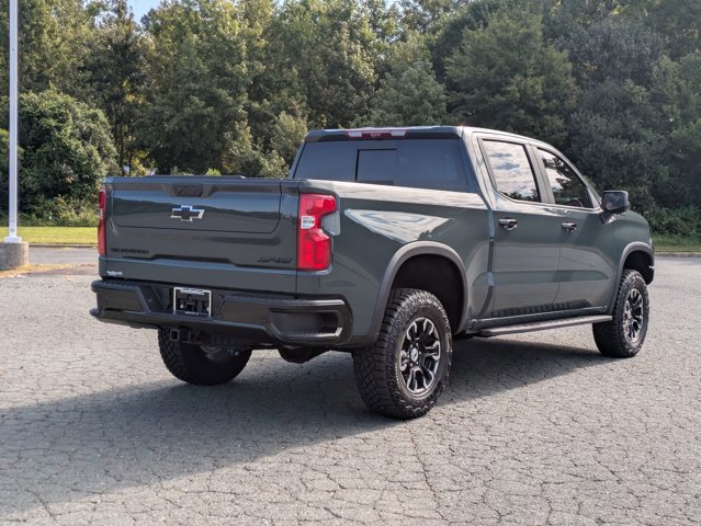 Used 2025 Chevrolet Silverado 1500 ZR2 w/ Technology Package image 5