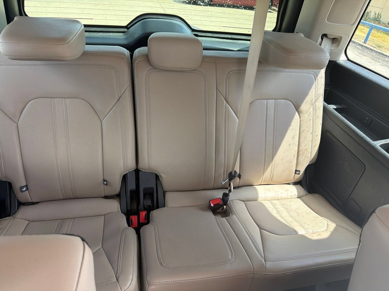 Certified 2024 Ford Expedition Limited RWD image 15
