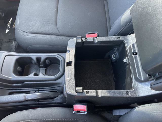 Used 2023 Jeep Wrangler Unlimited Sahara AWD/4WD image 29