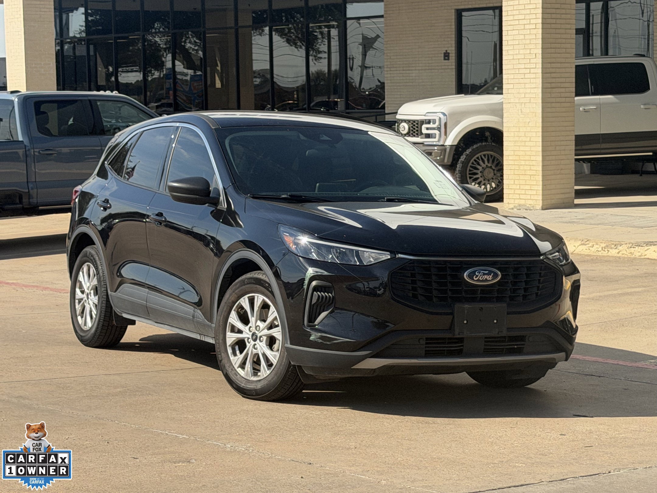 Certified 2023 Ford Escape Active FWD image 2