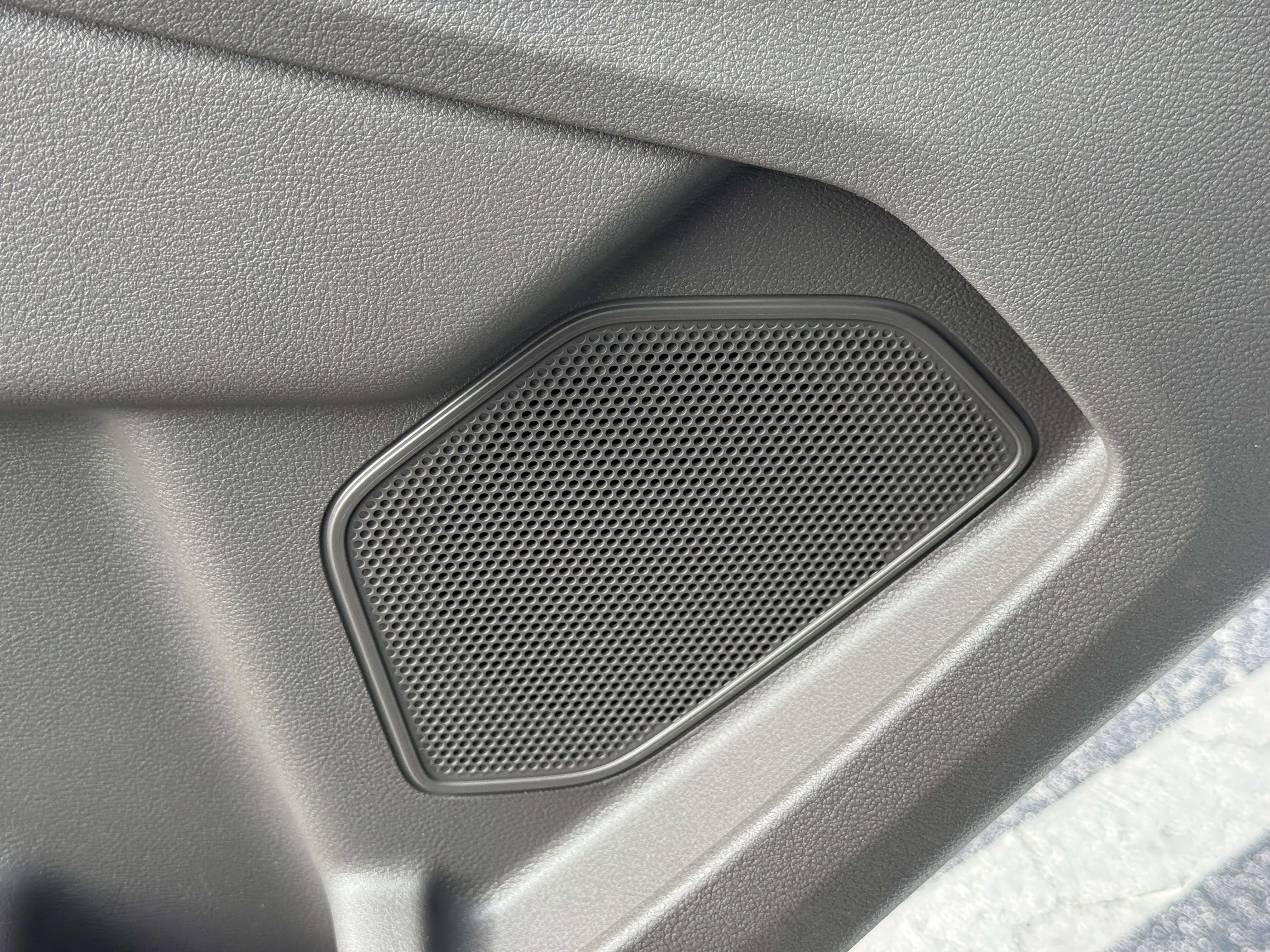 Certified 2024 Ford Transit 250 Low Roof RWD image 19