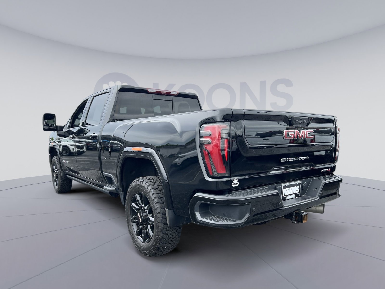 Used 2024 GMC Sierra 2500 AT4 w/ AT4 Premium Plus Package AWD/4WD image 14