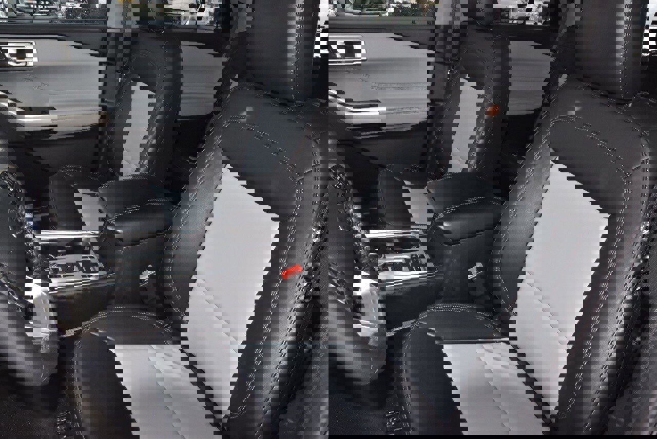 Certified 2023 Ford Explorer XLT w/ Equipment Group 202A image 32