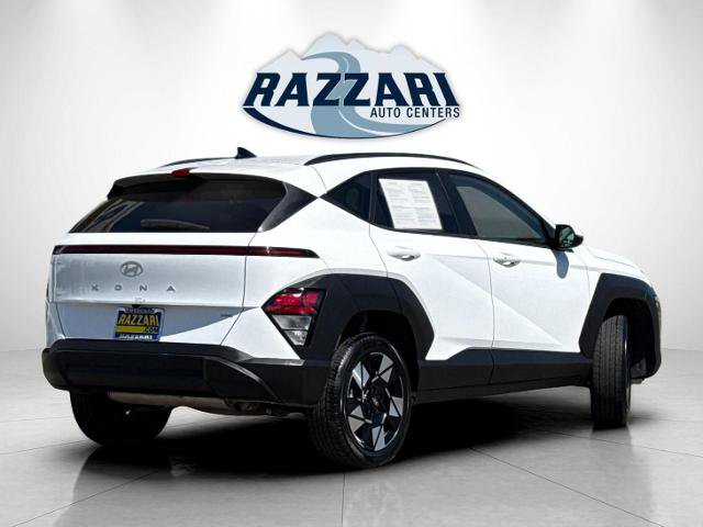 Used 2024 Hyundai Kona SEL AWD/4WD image 3