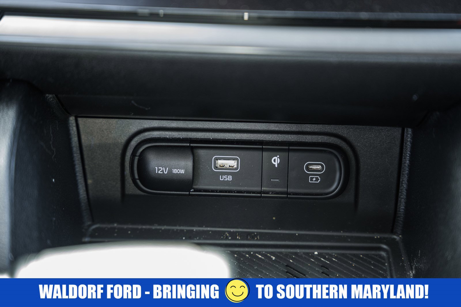 Used 2025 Kia Sportage EX FWD image 21