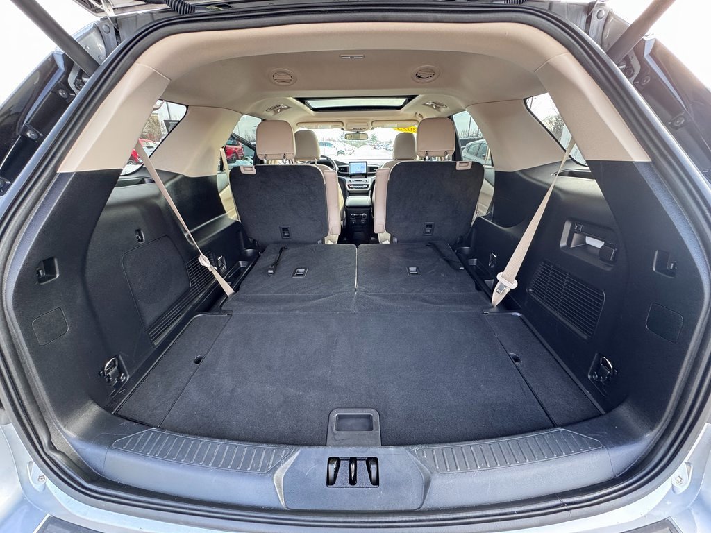 Certified 2023 Ford Explorer XLT w/ Equipment Group 202A image 15