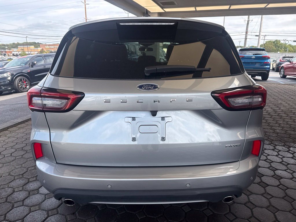 Certified 2024 Ford Escape ST-Line w/ Tech Pack #1 AWD/4WD image 7