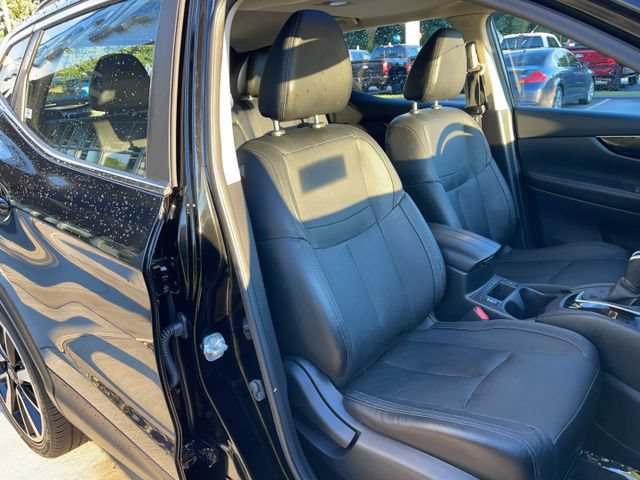 Used 2017 Nissan Rogue Sport SL w/ SL Premium Package AWD/4WD image 29