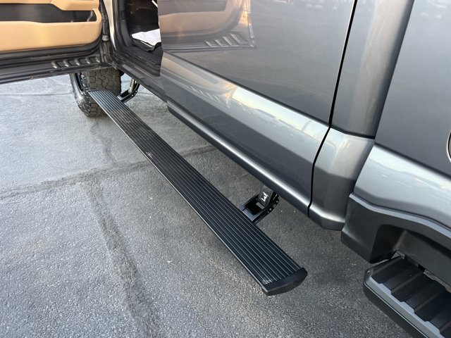 Certified 2024 Ford F250 Lariat w/ Lariat Ultimate Package AWD/4WD image 15
