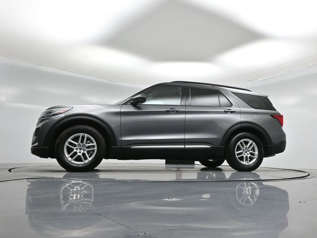 Certified 2025 Ford Explorer Active image 52