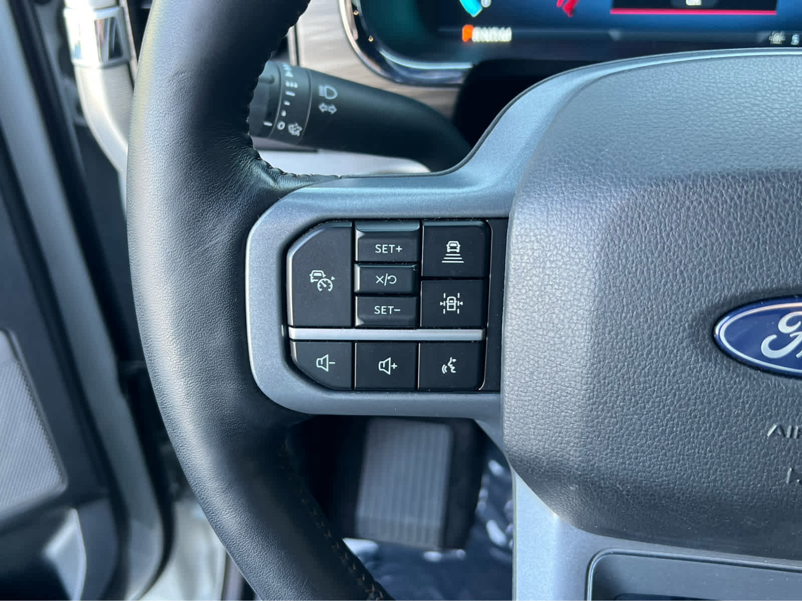 Certified 2024 Ford F150 Lariat w/ Bed Utility Package image 33