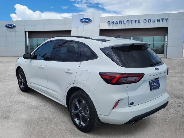 Certified 2023 Ford Escape ST-Line w/ Tech Pack #1 FWD image 4