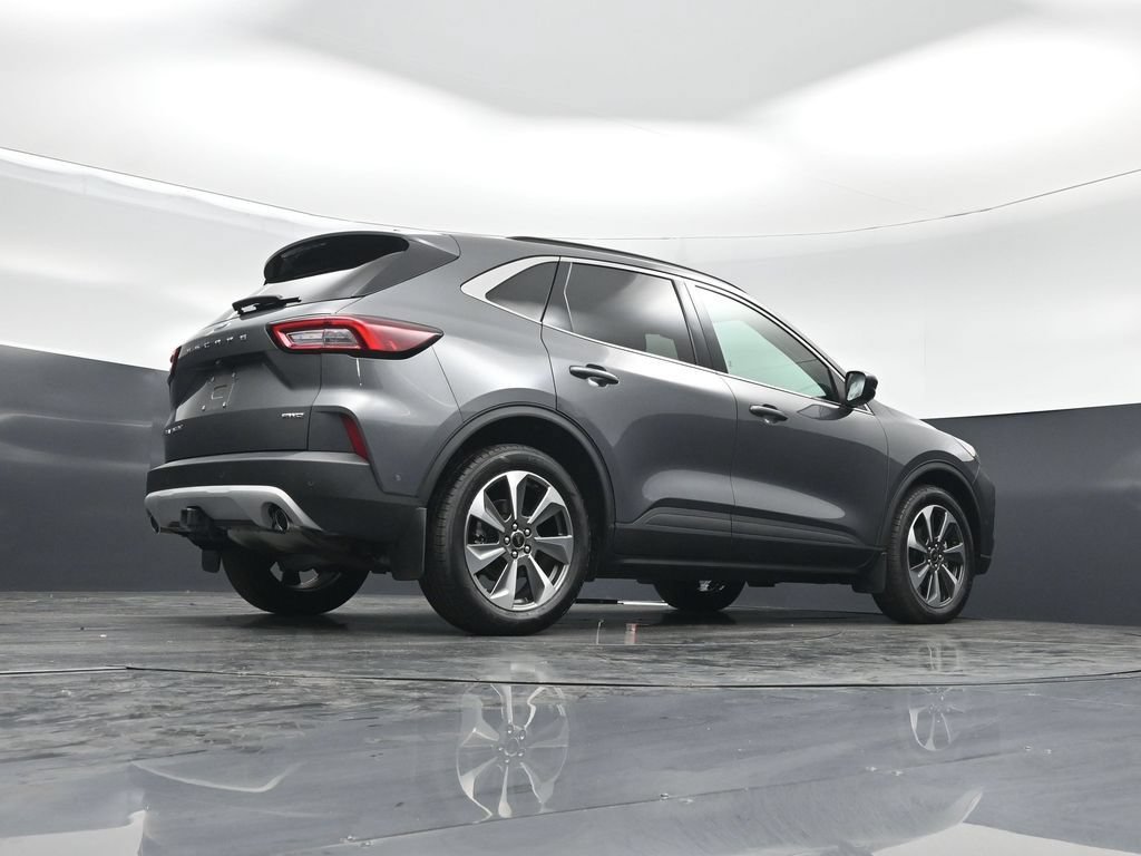 Certified 2023 Ford Escape Platinum w/ Premium Technology Package AWD/4WD image 49