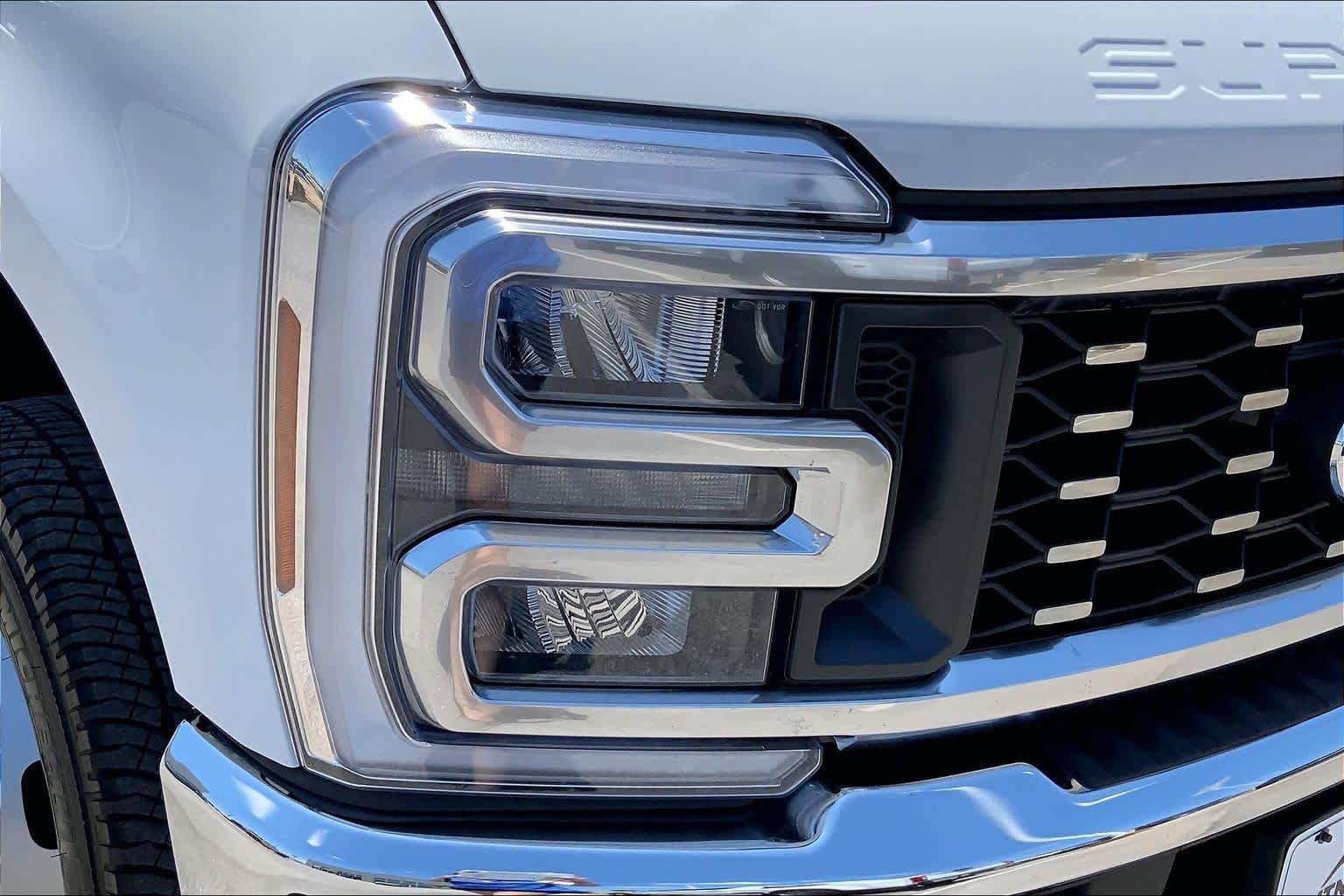 Certified 2026 Ford F350 XLT w/ XLT Premium Package AWD/4WD image 27
