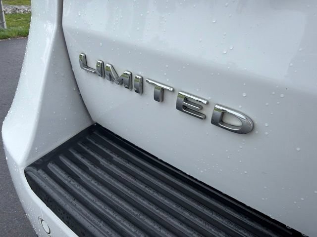 Certified 2019 Ford Expedition Limited w/ Equipment Group 302A AWD/4WD image 9