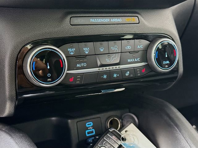 Certified 2022 Ford Escape SEL w/ SEL Stealth AWD Package image 16