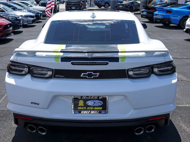 Used 2022 Chevrolet Camaro LT RWD image 8