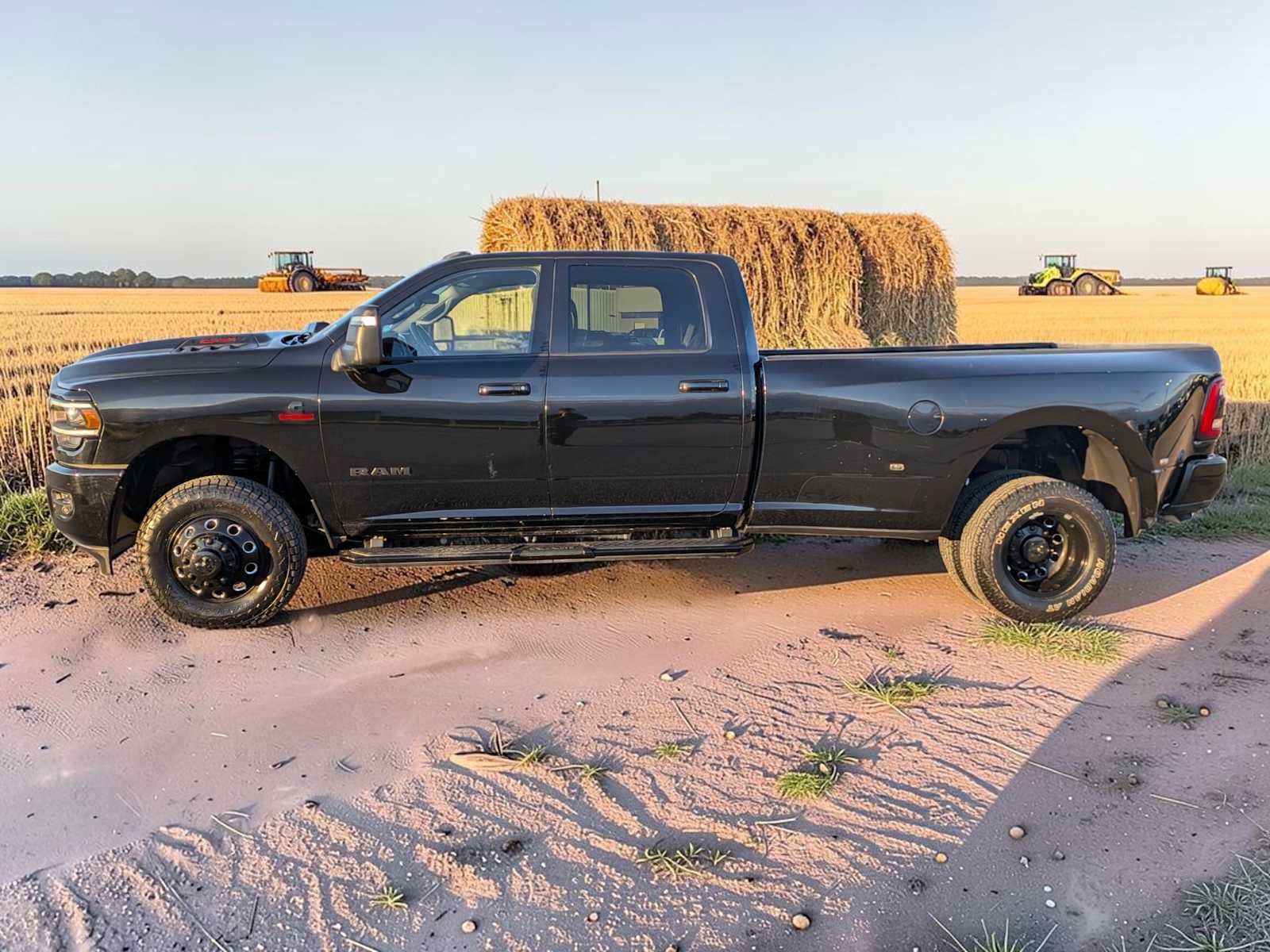 Used 2024 RAM 3500 Laramie w/ Night Edition AWD/4WD image 3
