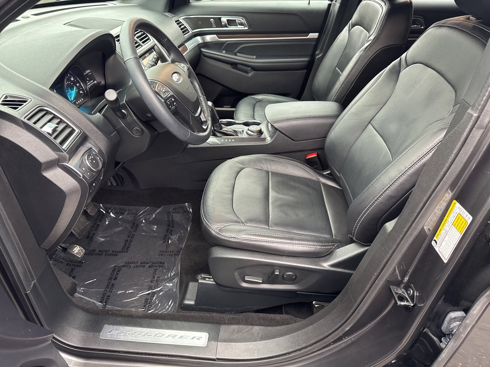 Certified 2019 Ford Explorer Limited w/ Ford Safe & Smart Package image 42