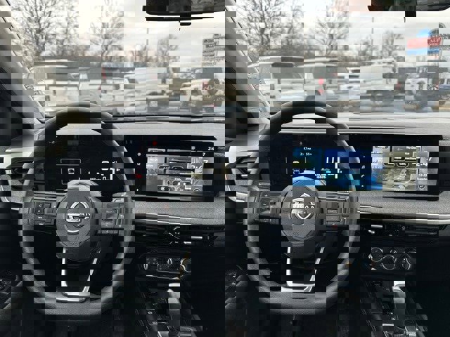 Used 2025 Nissan Kicks SV image 20