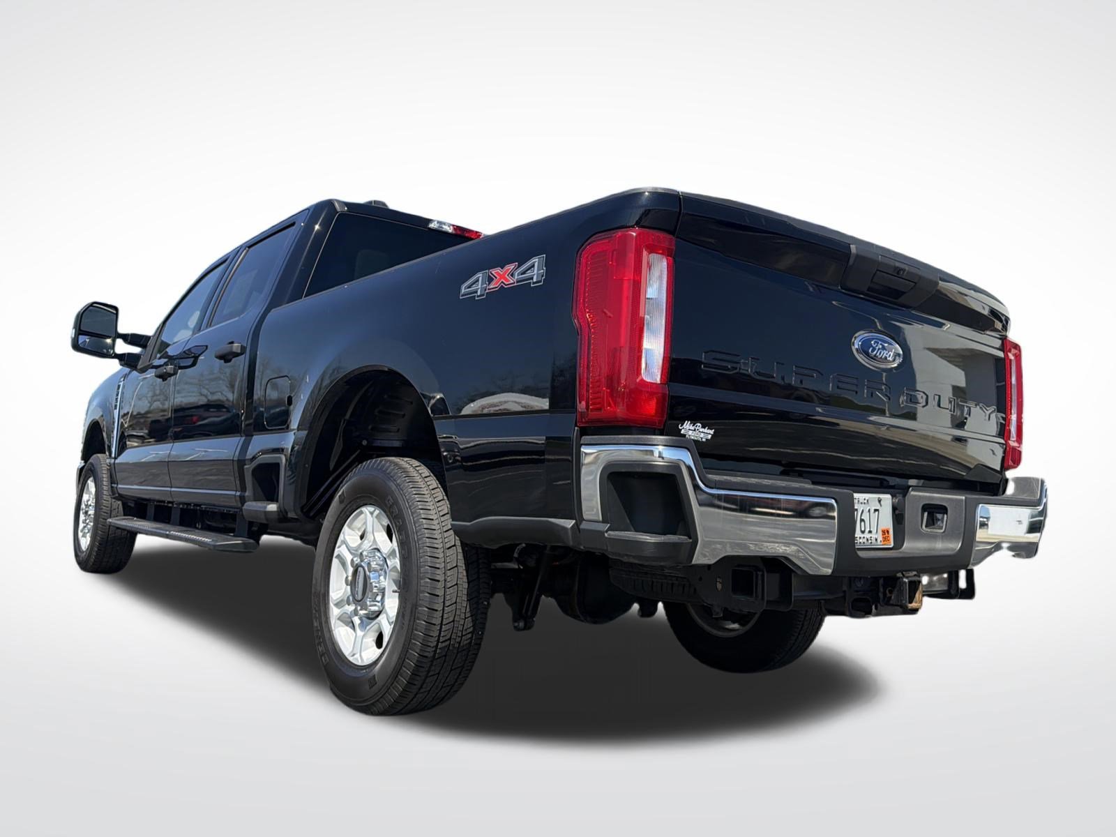 Certified 2025 Ford F250 XLT AWD/4WD image 13