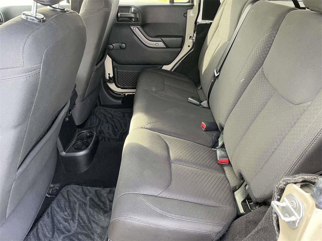 Used 2017 Jeep Wrangler Unlimited Sport w/ Connectivity Group image 12