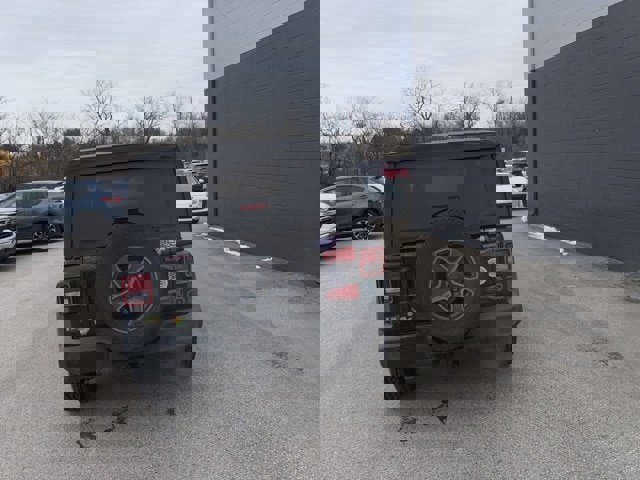 Used 2018 Jeep Wrangler Sport image 14