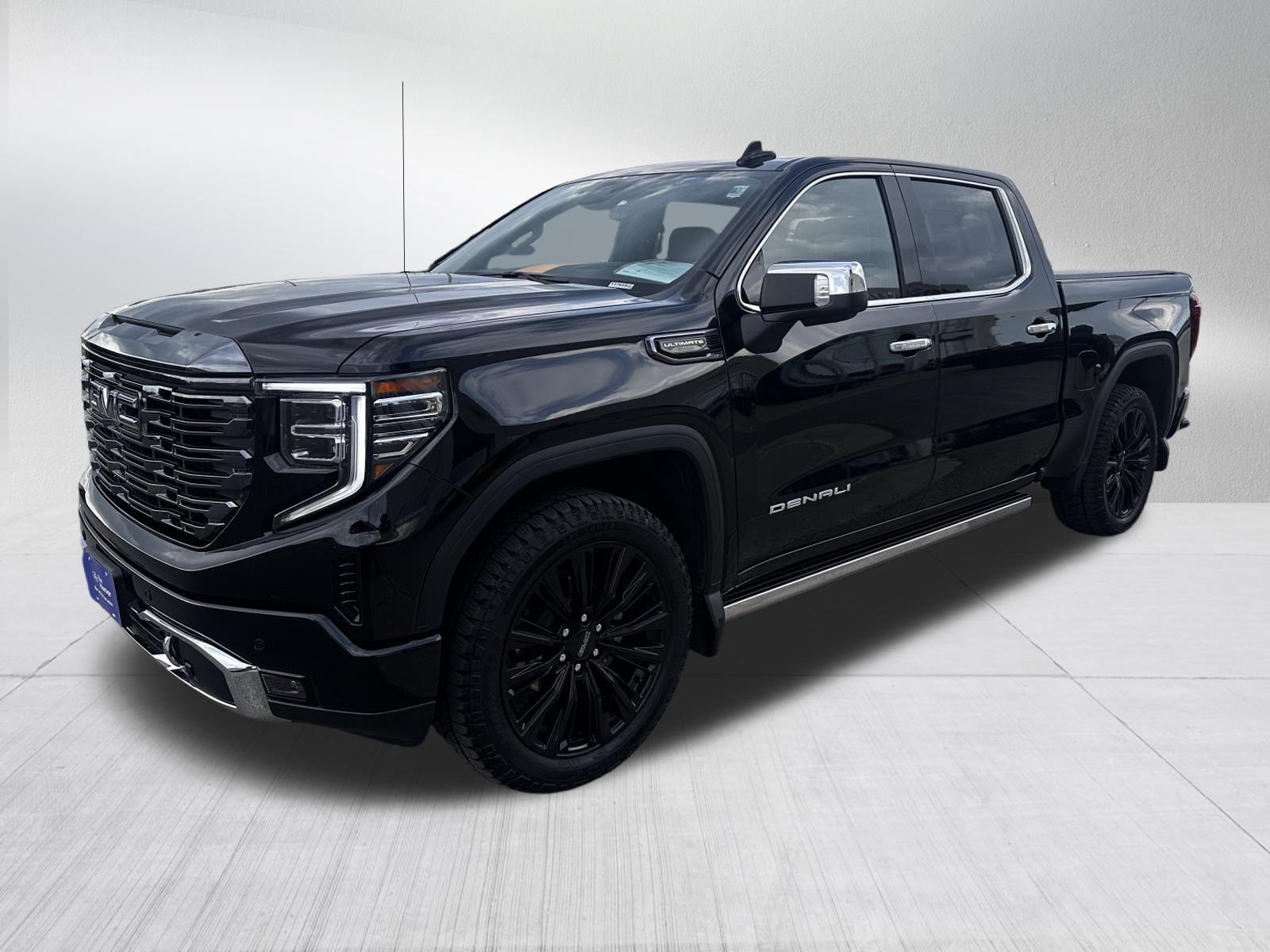 Used 2023 GMC Sierra 1500 Denali Ultimate AWD/4WD image 3