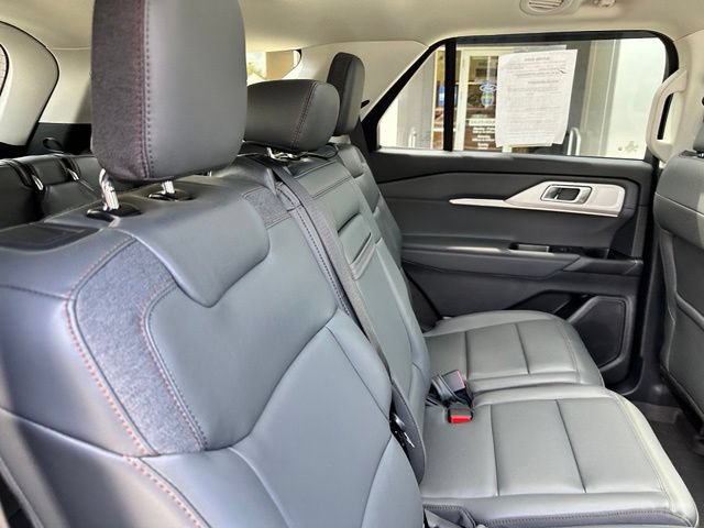 Certified 2025 Ford Explorer Active w/ Active Comfort Package AWD/4WD image 46