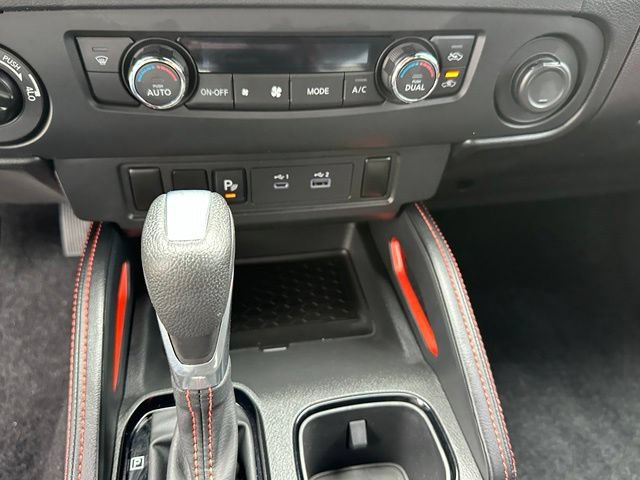 Used 2025 Nissan Frontier PRO-4X AWD/4WD image 38