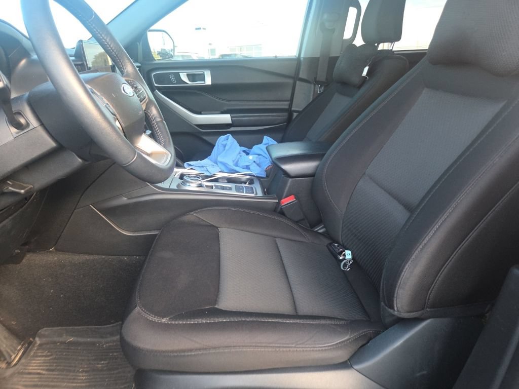 Certified 2023 Ford Explorer XLT RWD image 20