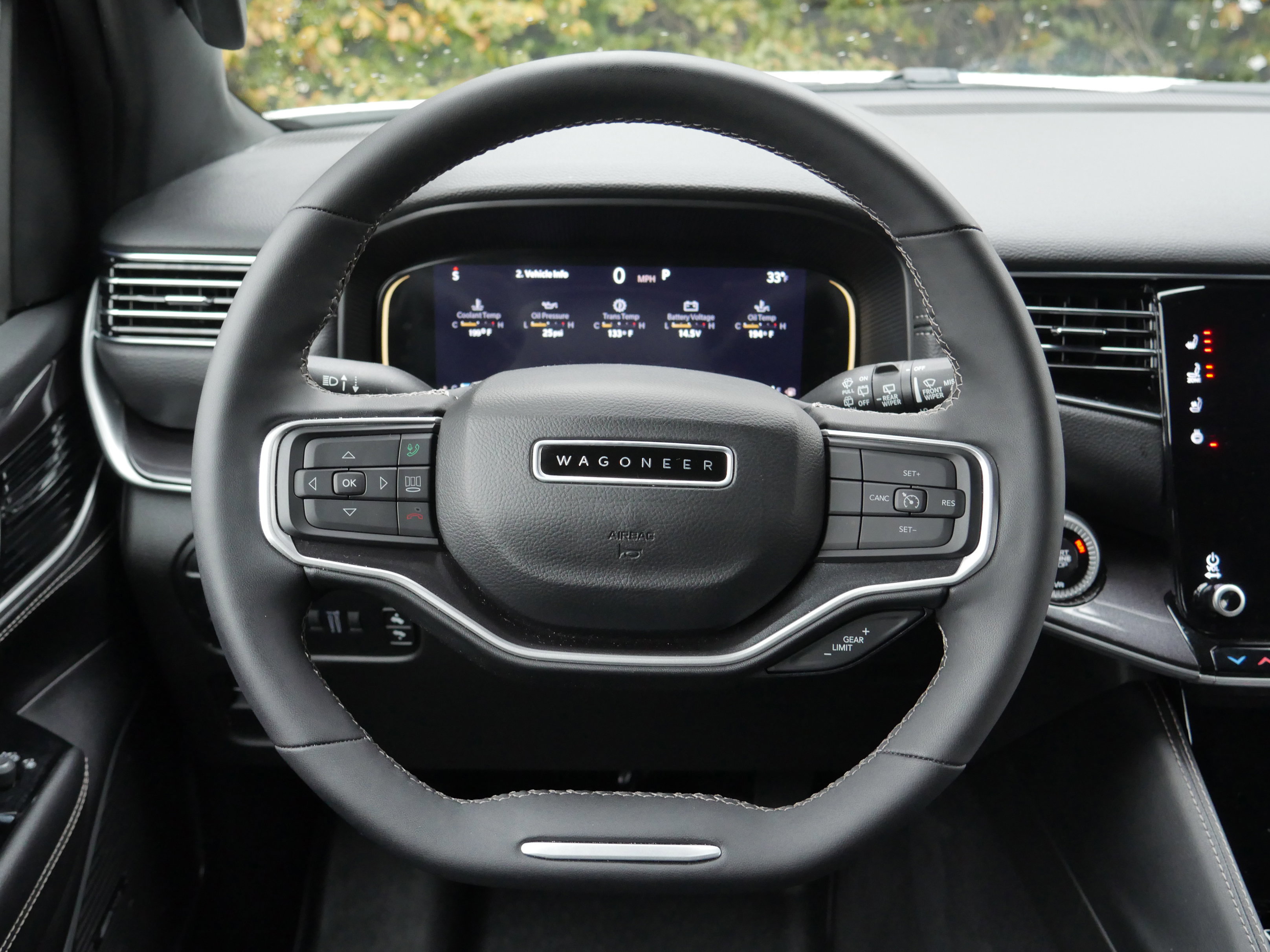 Used 2024 Jeep Wagoneer 4WD image 12