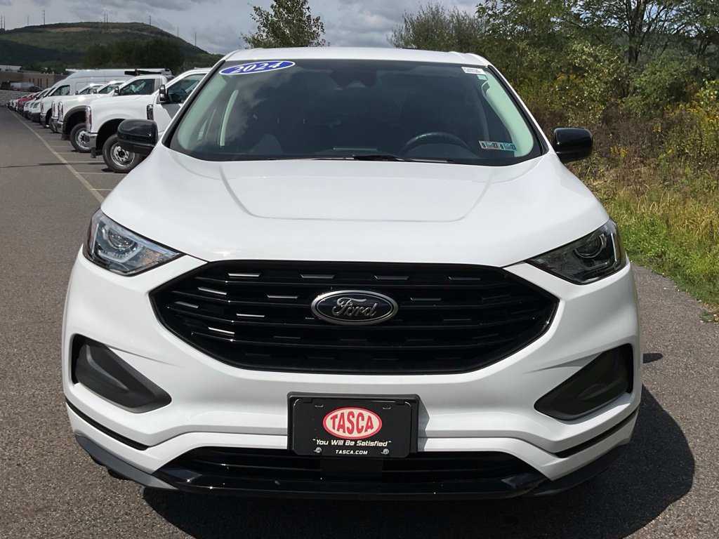 Certified 2024 Ford Edge SE w/ Black Appearance Package AWD/4WD image 26