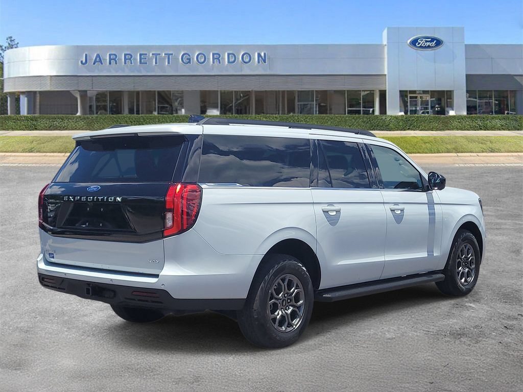 Certified 2025 Ford Expedition Max Active RWD image 4