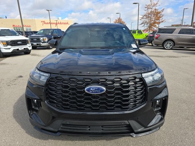 Certified 2025 Ford Explorer ST-Line w/ ST-Line Street Pack AWD/4WD image 8
