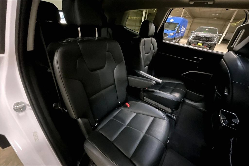 Used 2022 Kia Telluride EX w/ EX Premium Package AWD/4WD image 26
