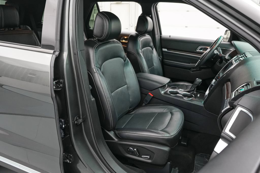 Certified 2017 Ford Explorer Limited image 23