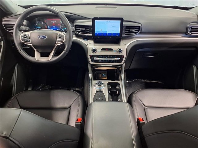 Certified 2023 Ford Explorer XLT w/ Equipment Group 202A image 18